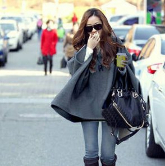 Faux fur poncho - Picture 2 of 7